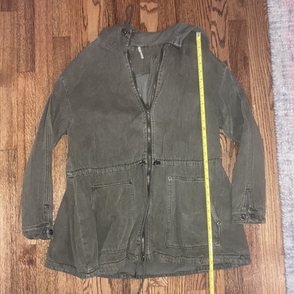 Free people army green jacket🍁🍁🍁🍁 - Picture 5 of 10